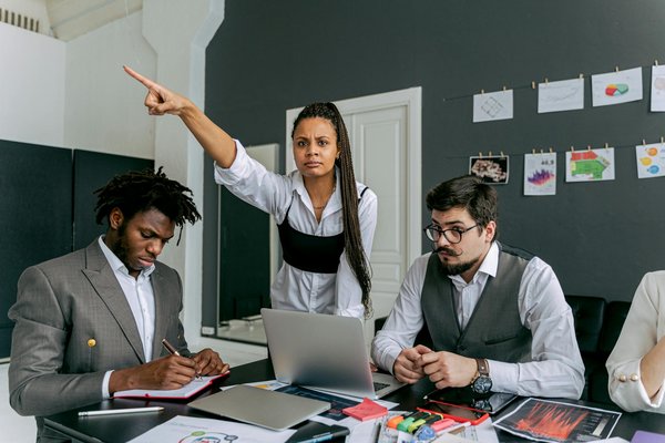 10 stratégies innovantes pour maximiser la performance de votre entreprise